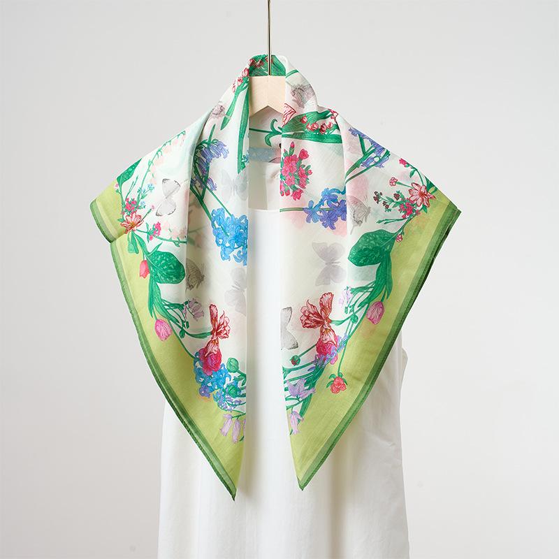 Flower Printed Lightweight Breathable Women Fashion Square Neck Scarf