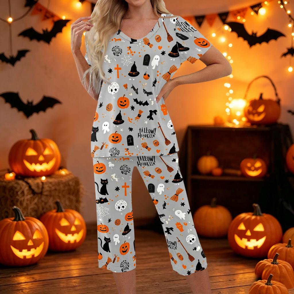 Women Two Piece Halloween Print Lounge Set Short Sleeve Top and Capri Pants Casual Pajama Set for Relaxed Fit