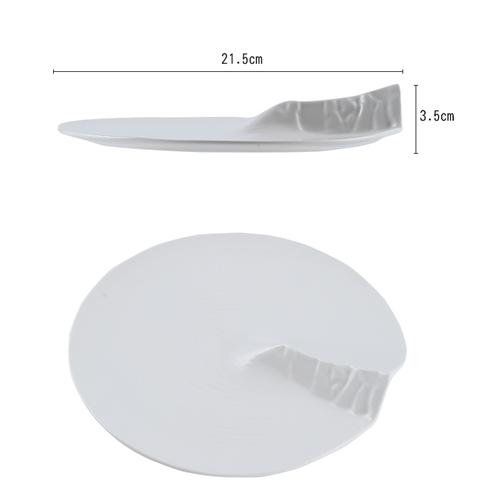 Kreativní hotelová restaurace hlavní chod nepravidelného tvaru keramický jídelní talíř domácí večeře steakový talíř dekorace jídla dezertní talíř