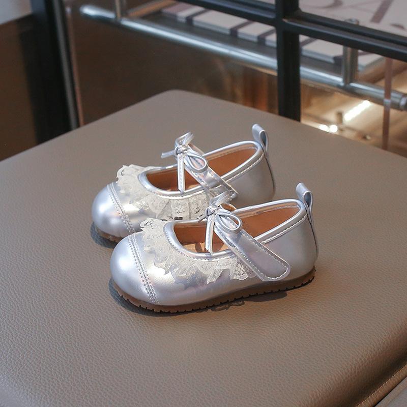 

New Spring Toddler Shoes for Girls, Lace Princess Shoes, Soft Sole Little Leather Shoes with Bowknot, First Walking Shoes 20 срібний