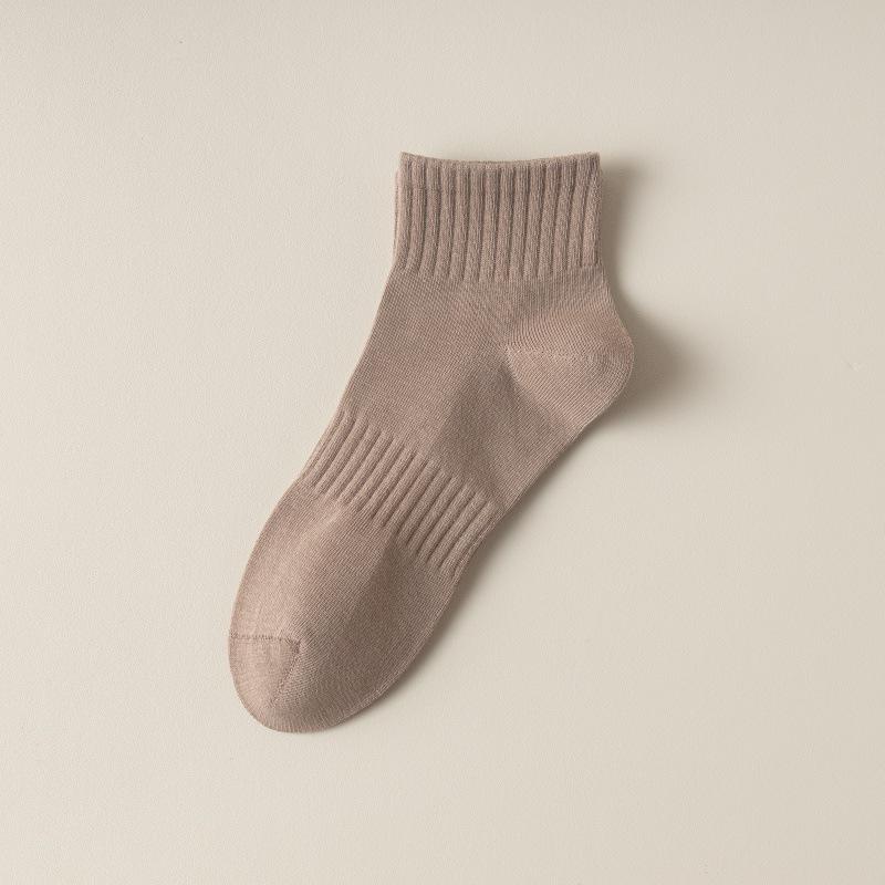 

Мужские весенне-летние рубчатые повседневные короткие носки - Дышащие, Влагоотводящие, Однотонные, Модные и Универсальные. 24006