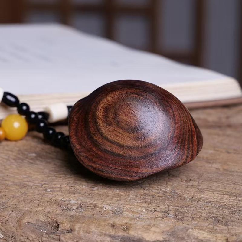 Rich Mexican Rosewood Handheld Pendant Ornament, DIY Style, 6×5.5×4 Specifications