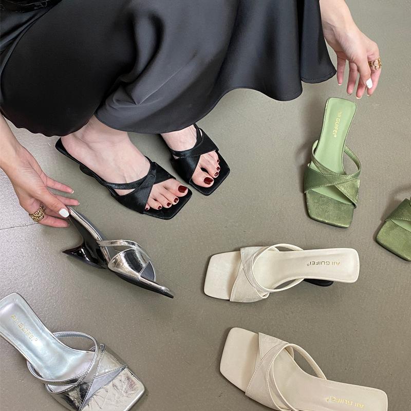 New Chinese Style Special-shaped Slope Heel Open-toed Cool Slippers Women's Summer Niche Design Square Head High-heeled One-word Shoes