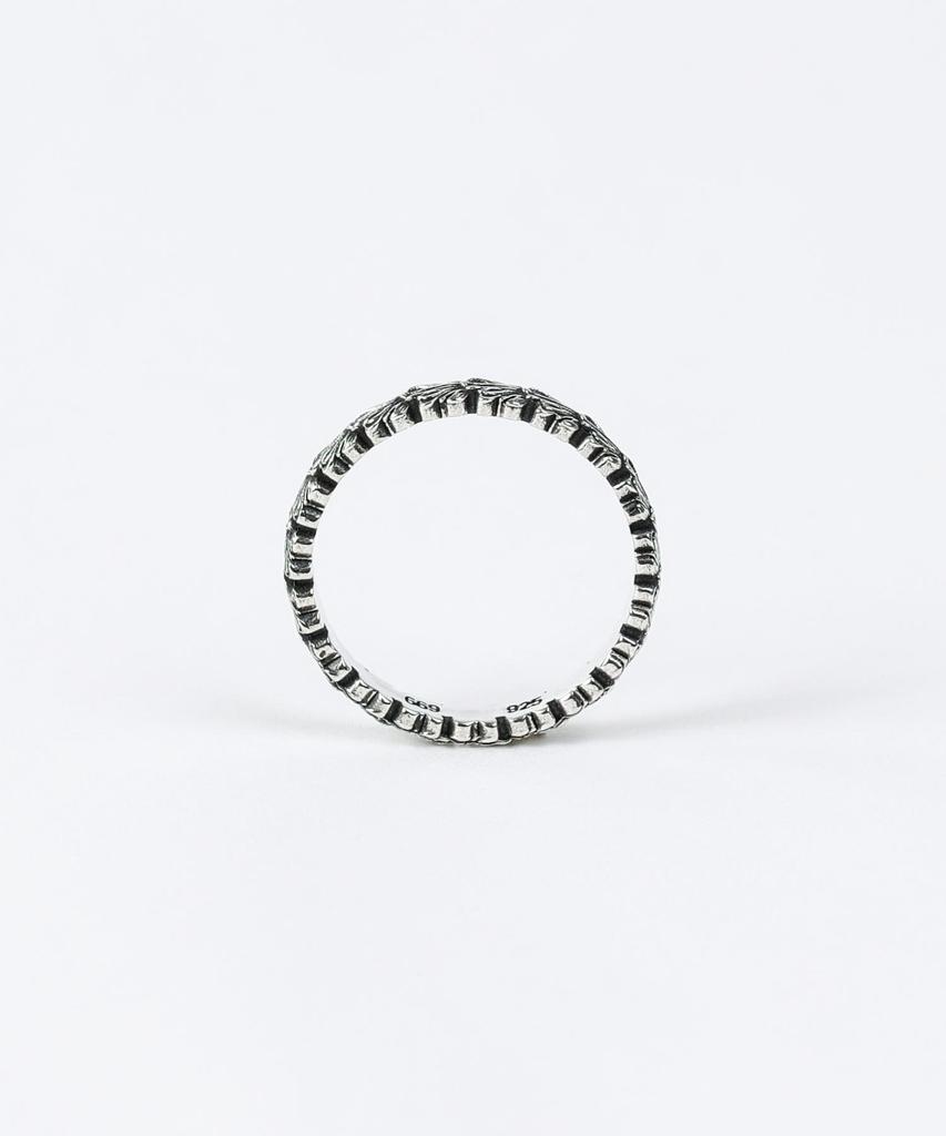 Address669 Acanthus Wreath Ring