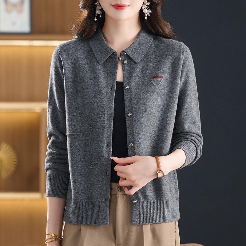Women's Early Autumn Pure Wool Knitted Loose Lapel Cardigan