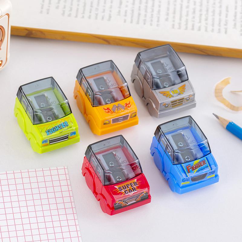 

2 шт. Милая мультяшная модель автомобиля, точилка для карандашей с двумя отверстиями, детская точилка для карандашей, канцелярские принадлежности для школьников, подарки 2Pcs
