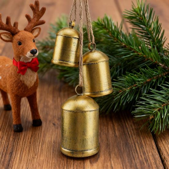 Decoração Sinos de Natal 3 Sinos de Vaca Vintage em Corda de Juta Sino de Ferro Rústico Feito à Mão para Porta Varanda Lareira Guirlanda Corrimão de Escada Decoração de Feriado