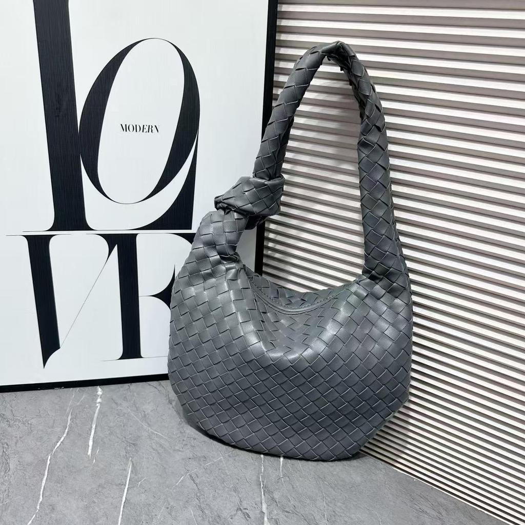 Handmade Woven Croissant Bag - Knotted Single Shoulder Underarm Tote