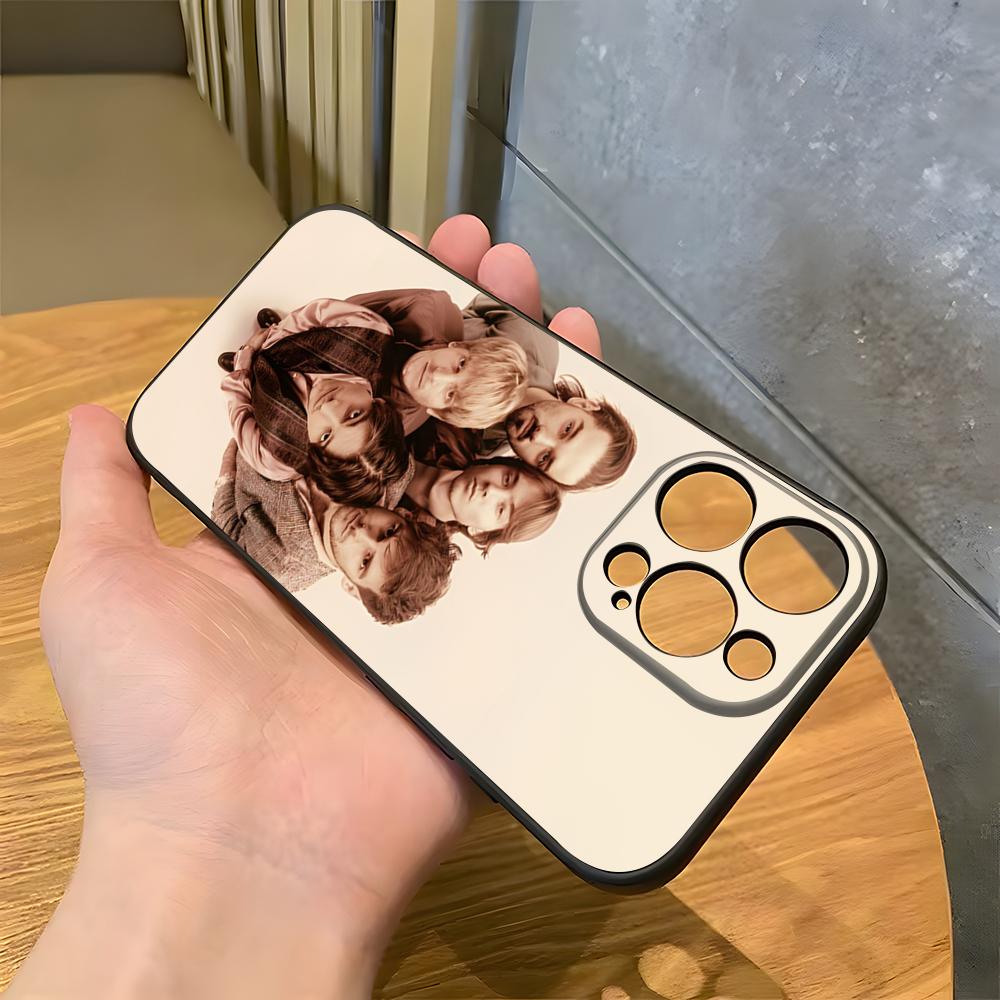 J-Joker Out Band Phone Case For IPhone 17 Pro Max 15 Pro 16 14 Plus 12 13 Mini 11 Pro Shockproof Soft Cover
