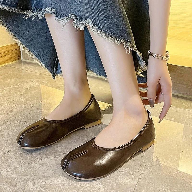 Japanese Style Tabi Ninja Shoes Women Cozy Leather Flats Split Hoof Toe Loafers Femme Mary Jeans Mocasines Ladies Ballerina Shoe