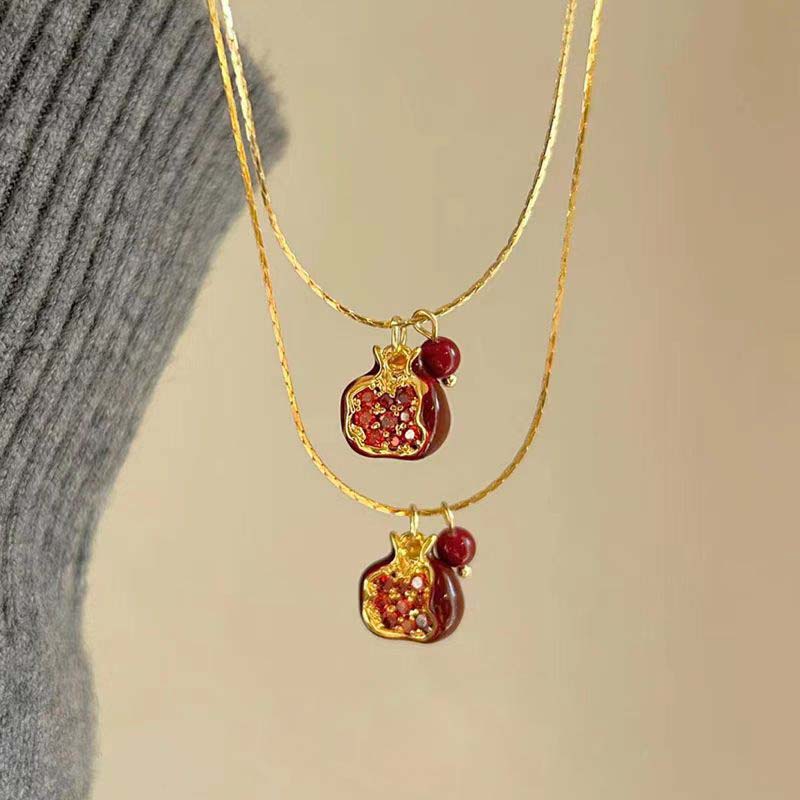 Colier cu pandantiv rodie roșie la modă nouă 2025 pentru femei, lanț dulce și drăguț cu fructe, lanț claviculă, cercei tip talisman choker cu zirconiu, cadou