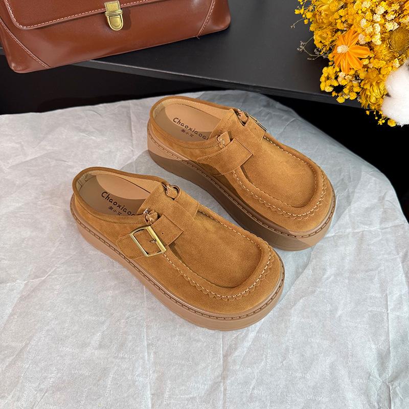 

Platform slippers women s 2025 spring and autumn new flip fur women s loafers belt buckle retro matte half slippers 40 верблюд
