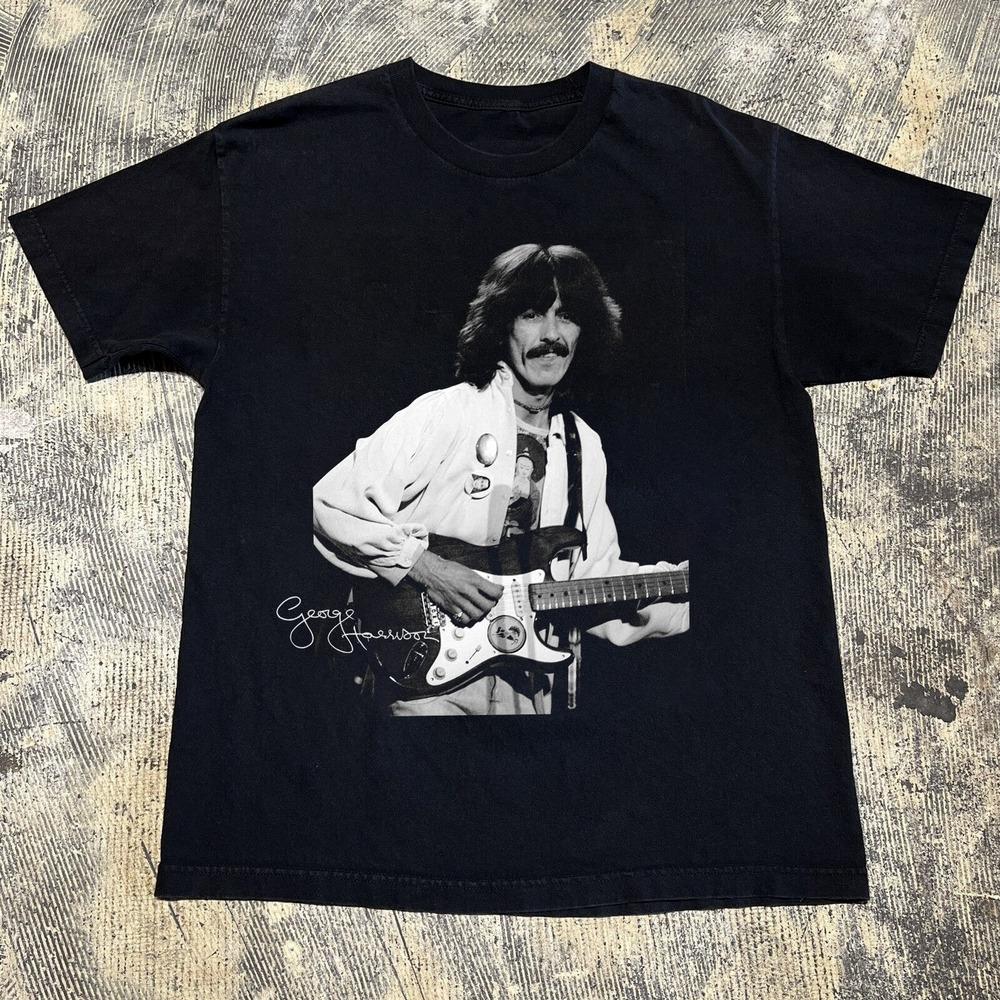 George Harrison Signature Guitar Short Sleeve Black All Size Gif HE1585 Unisex T-Shirt XL