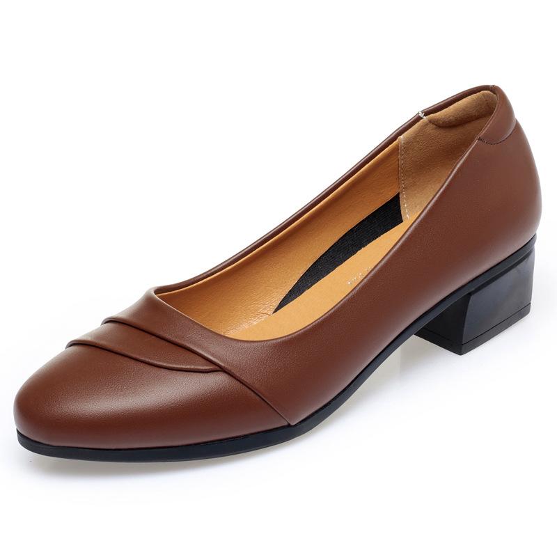

Mom shoes single shoes large size soft leather soft sole spring and autumn women s shoes women s round head low heel leather shoes 42