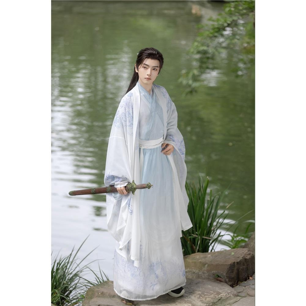 Traditional Chinese Hanfu Robe - Elegant Ancient Style Cosplay Costume