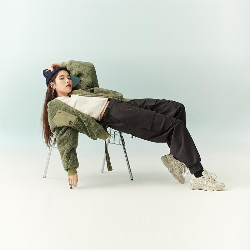 New Balance 725 'Beige Brown' Sneakers ML725D