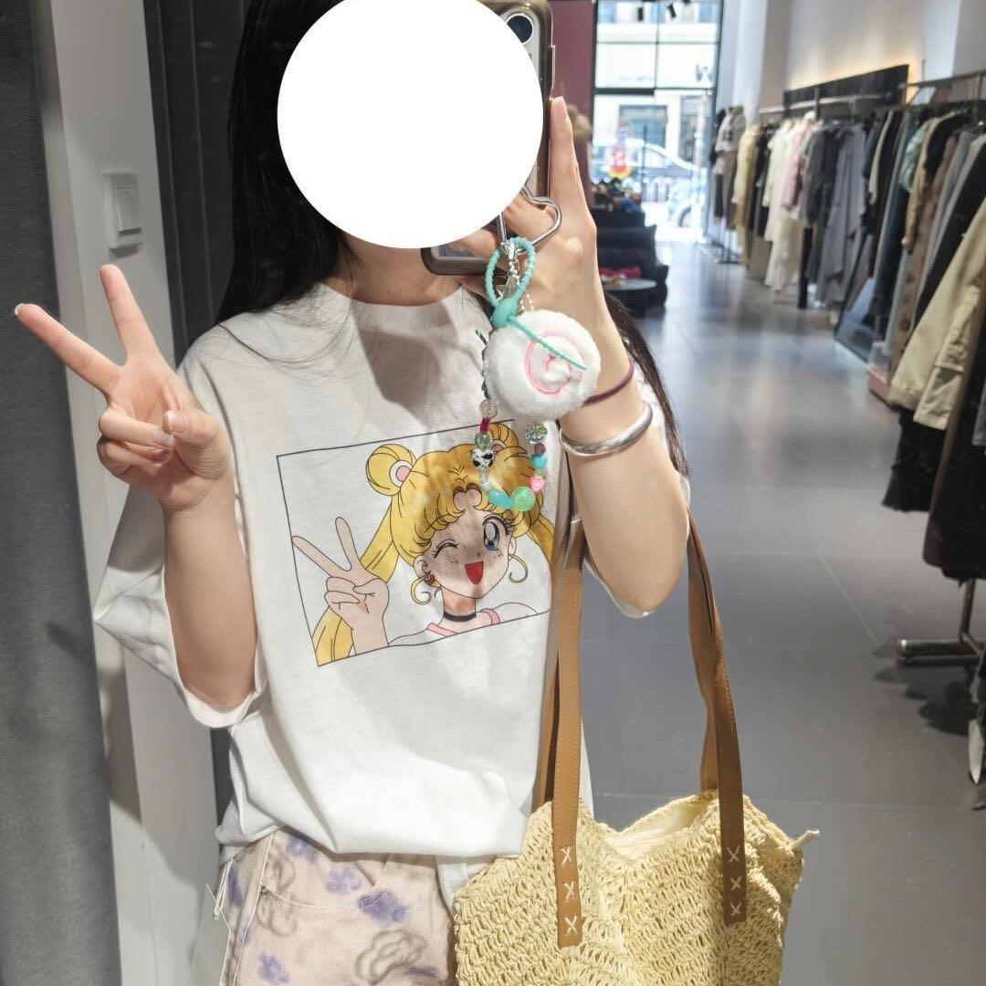 

[Б/У] Футболка оверсайз из 100% хлопка с аниме-принтом