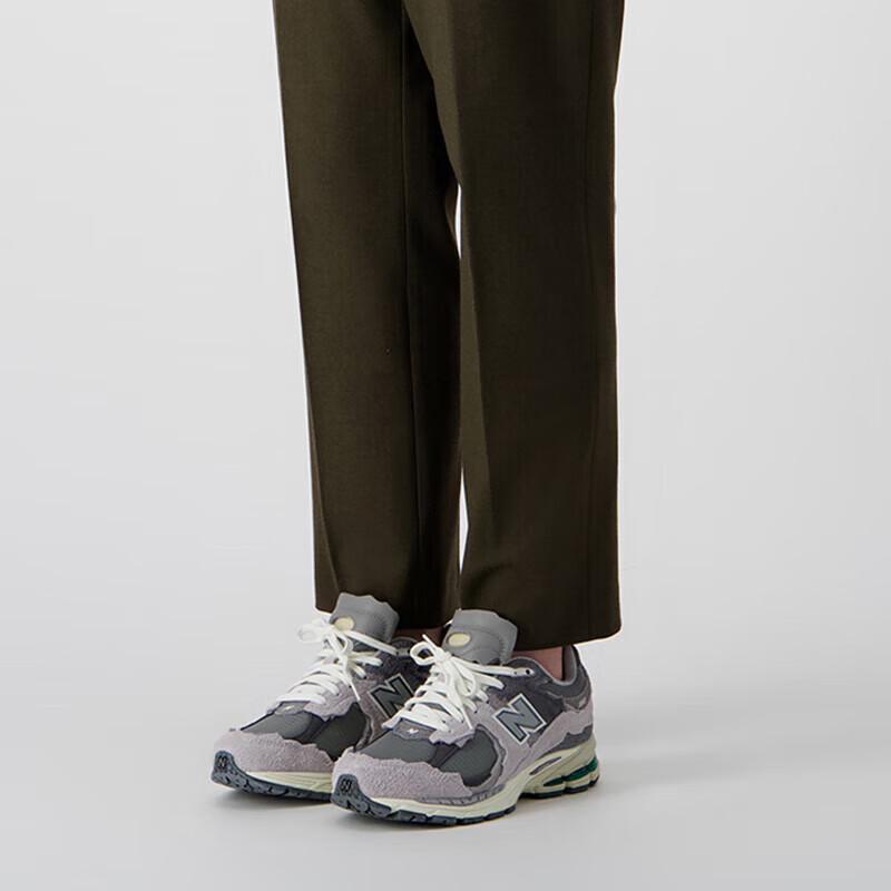 New Balance 2002R Series Retro Casual Sneakers