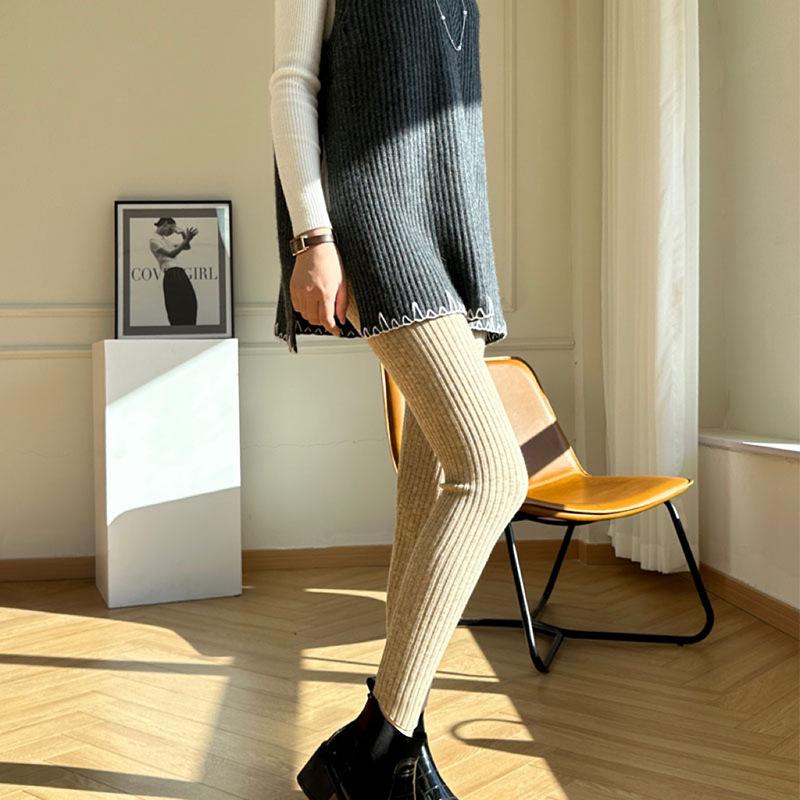 

Women s Slim Fit High-Waist Butt Lifting Warm Wool Yoga Pants - Autumn/Winter Knit Base Layer Extra Large