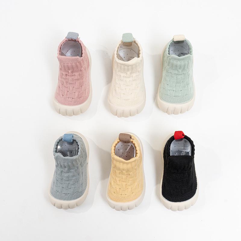 Soft Sole Non-slip Baby Walker Shoes - Solid Color Floor Socks for Boys & Girls, Ideal for Spring & Autumn Pre-walking.