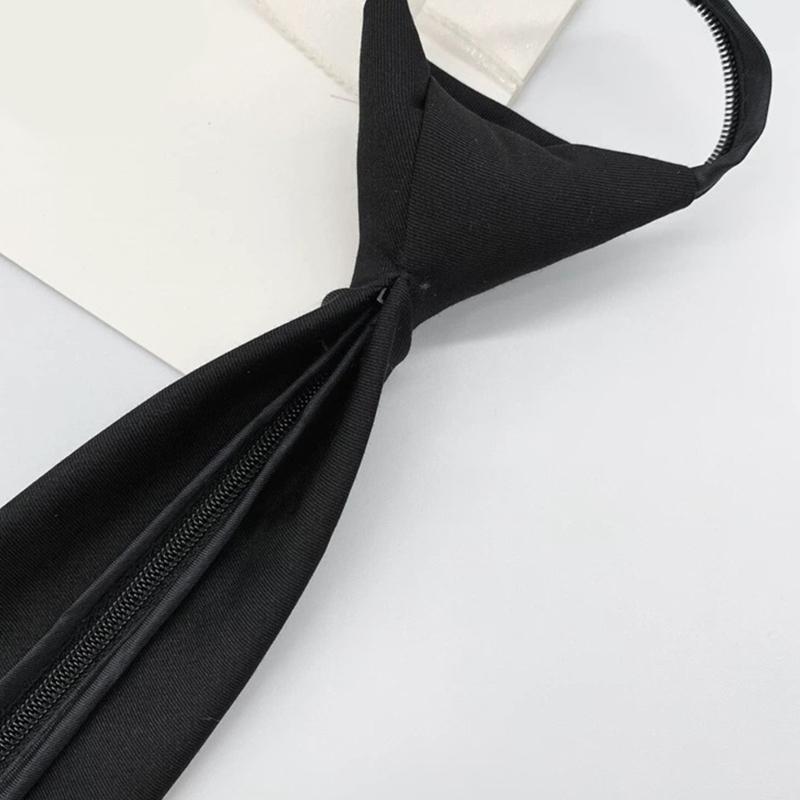 PreTied Women Necktie With Quick Zipper Design Fashion 2000s Punk Chain Decors Neck Tie For Business Event Gathering