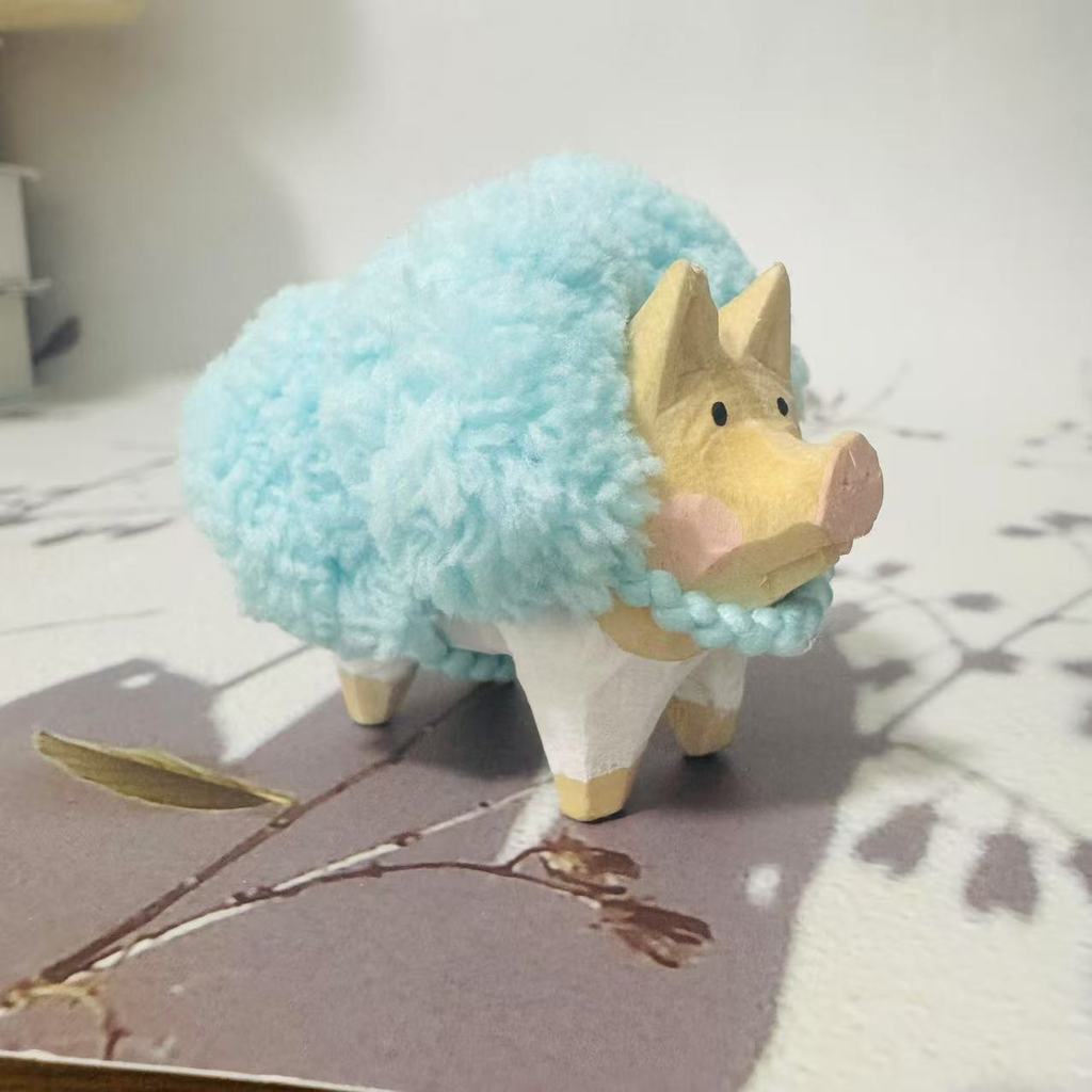 

Wooden Pig Carving Figurine With Relaxing Design For Home Decor And Giftgiving синій