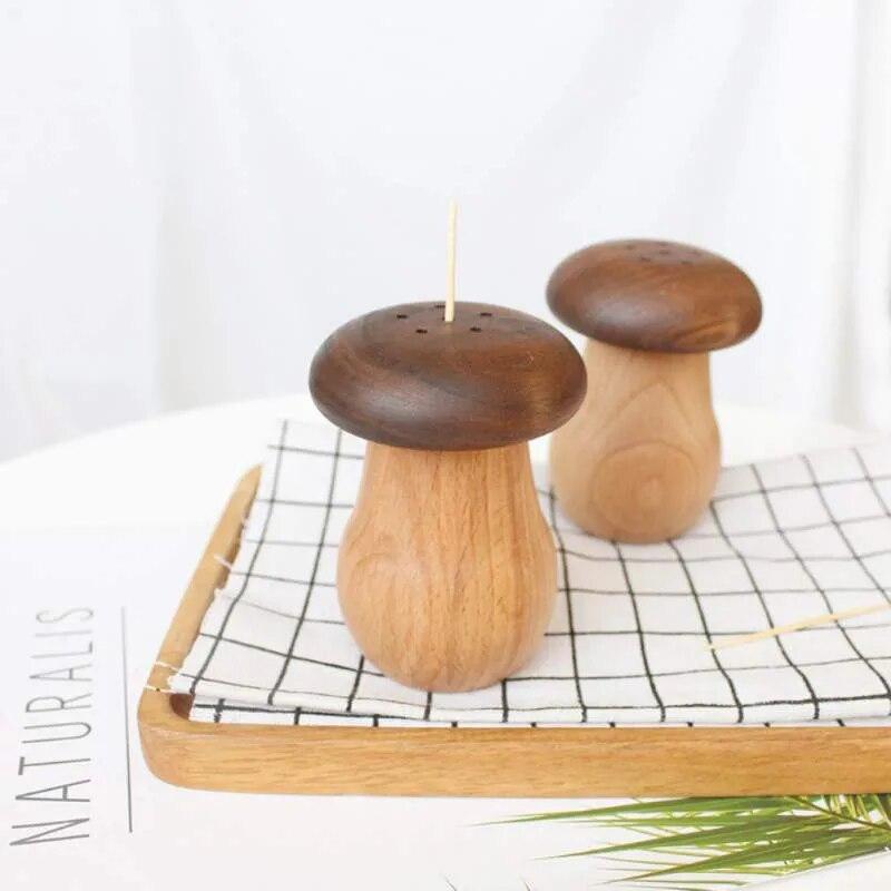 Exquisite Household Wooden Toothpick Holder Portable Mushroom Toothpick Automatic Dispensers For Kitchen
