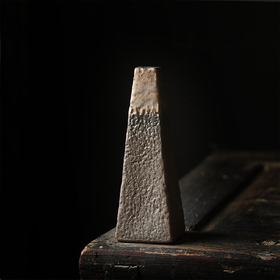 Retro surowa ceramika mini wazon na kwiaty, ceramiczny mały wazon na stół, dekoracja ornamentu hydroponicznego do wnętrz