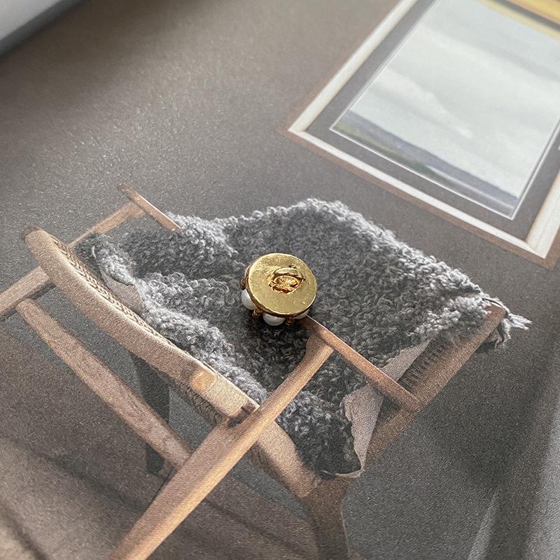 Yisen ESSTUDIO Metallblume Perle Knopf Damenmode Blusendekoration - Einzigartiges Design