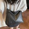This Year'S Popular Bag Women'S New Versatile Shoulder Messenger Bag Retro Large-Capacity Tote Bag Premium Sense