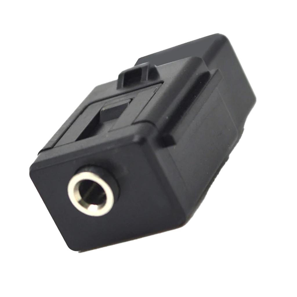 Car Stereo Auxiliary Input Socket Plastic Connector With Corrosion Resistant Contacts For Select Automobile Models 5Q0035724