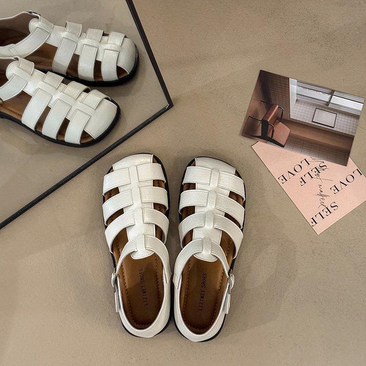 

Soft-soled French retro woven bag head sandals women s fashion 2025 summer fairy wind flat-soled pregnant women Roman shoes tide 40