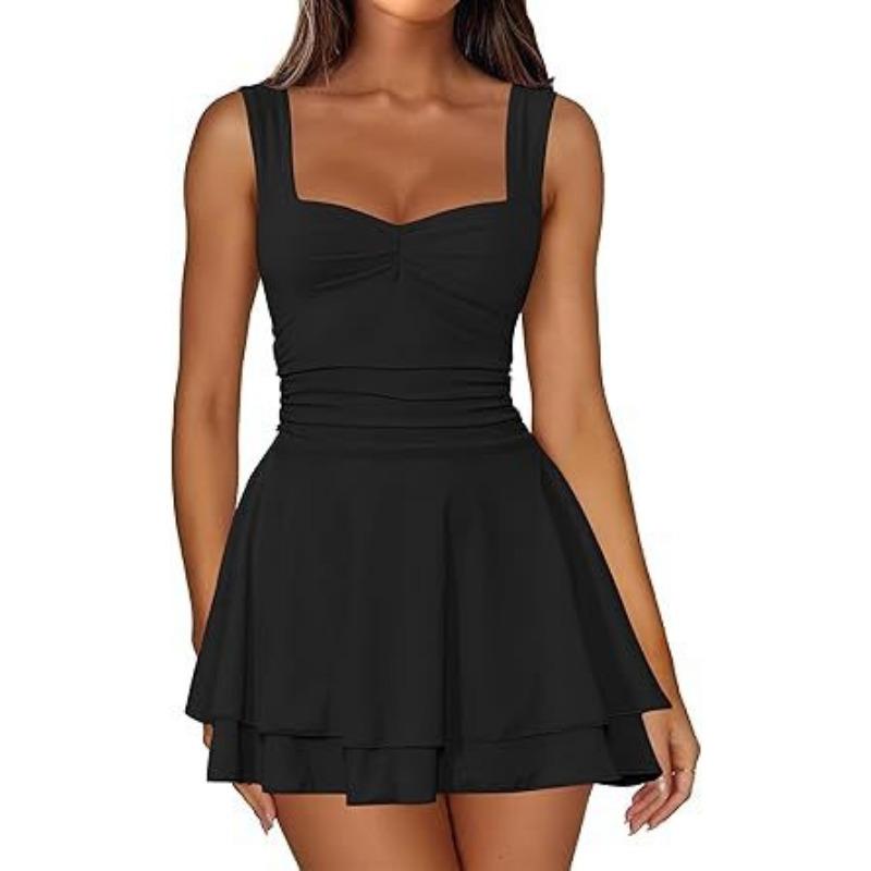 A Women's Square-neck Sleeveless Dress with Pleated Waist and Layered Hems