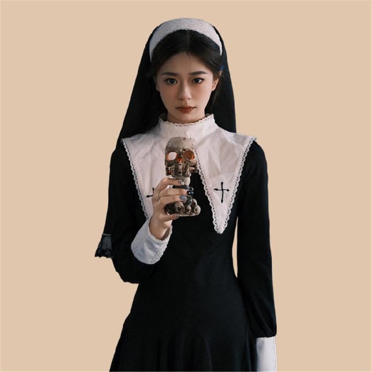 Mysterious Gothic Look For Women Comfortable Long Dress Multiple Size Selections Perfect For Costume Parties