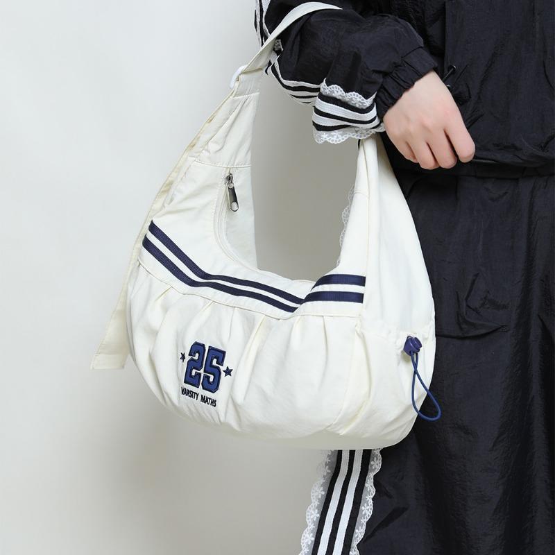 Çizgili Hafif Açık Hava Sürüş Çantası Büyük Kapasiteli Bohça Çanta Spor Tarzı Çapraz Askılı Çanta