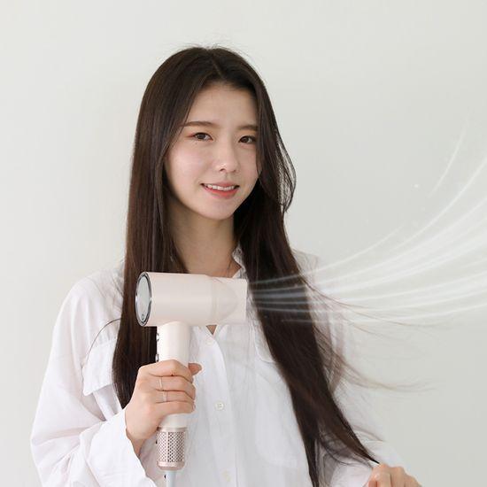 Mooas Super Plasma BLDC Hair Dryer Pro Low-Noise Dryer (Light Beige/Soft Pink)