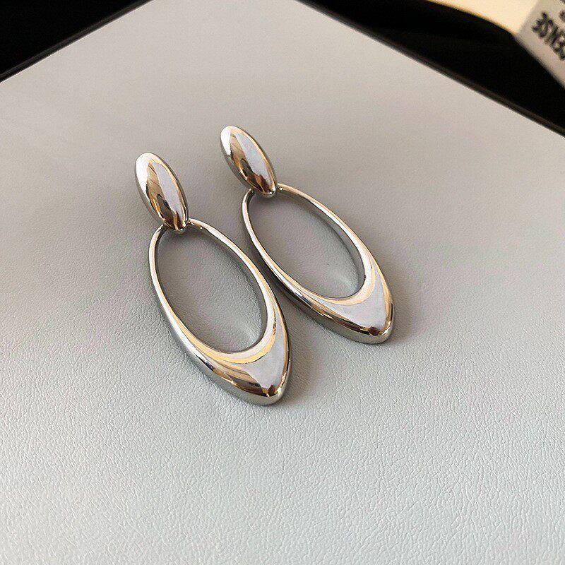 Fashion Multilayer Ring C- Shaped Stud Earrings for Women Minimalist Minority Design Earrings Fashionable Earrings Accessible Luxury Fancy