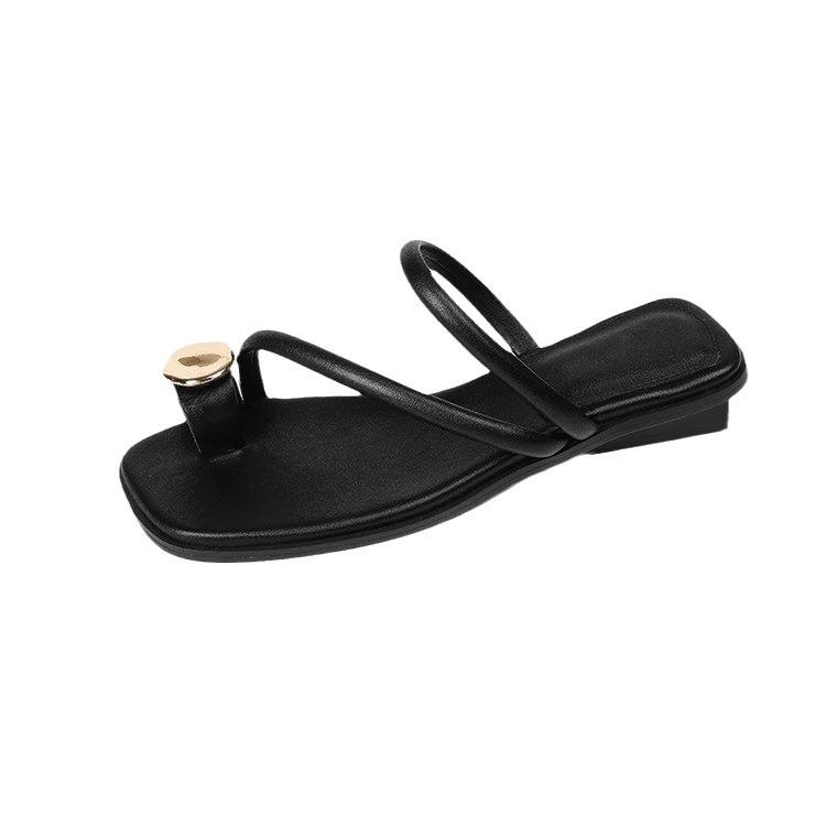 Wearing French thick heel toe slippers female 2025 summer new one word with fairy style with skirt fashion sandals