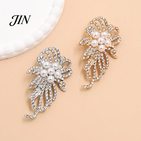 Secure Clasp Brooch Faux Pearl Rhinestone Flower Brooch, Electroplating Alloy Lapel Pin for Non-fading Women, Sweater Cardigan Coat Business
