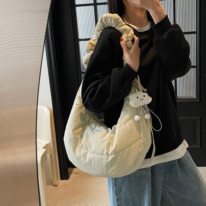 Dumpling Bag Women'S Large Capacity Lightweight Simple Messenger Bag Commuter Fashion Shoulder Bag Nylon Canvas Bag