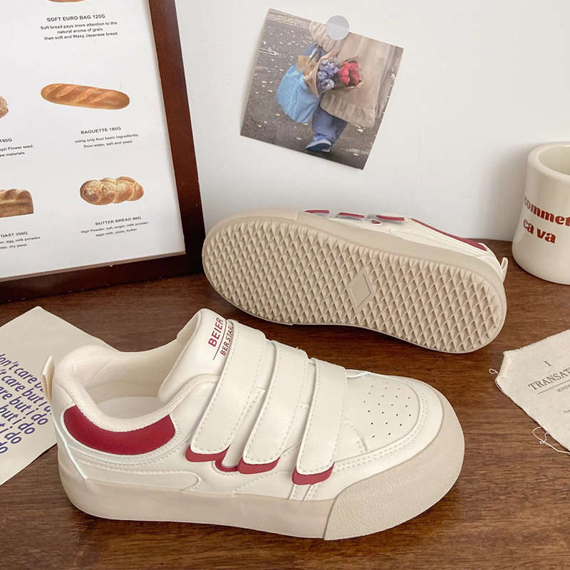 Beliebte Klettverschluss-Plateau-Schuhe Damen Herbst 2025 neu vielseitig schick Nische runde Zehenpartie Student weiße Schuhe