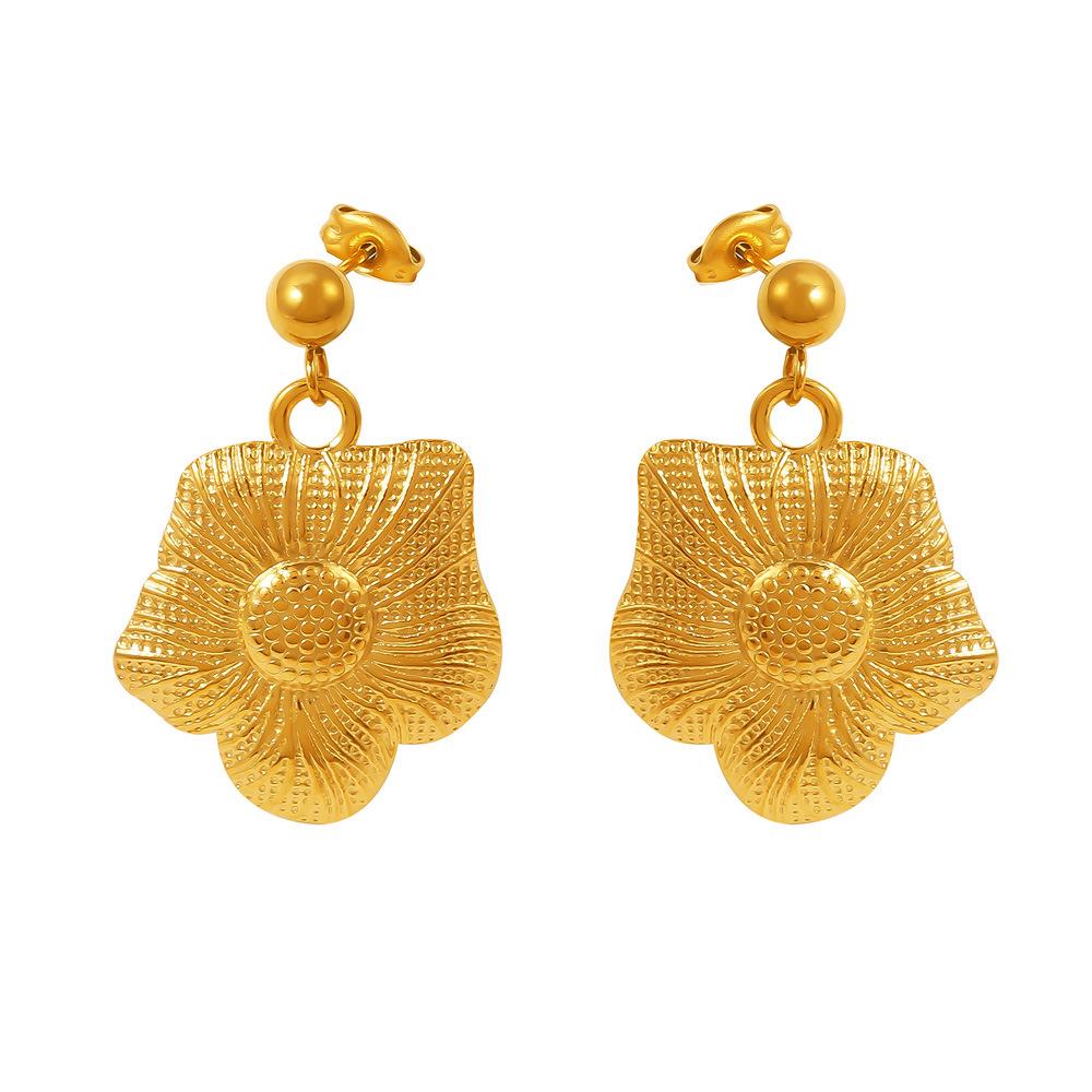 Retro Sunflower Court Style Earrings: Fashionable 18k Gold-Plated Titanium Steel Jewelry
