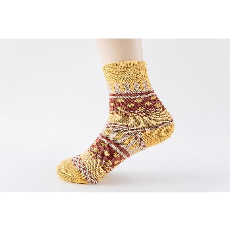 Șosete groase de lână în stil etnic special de iarnă Șosete retro îngroșate de lână de iepure caldă pentru femei șosete din cașmir în stil etnic cu buline