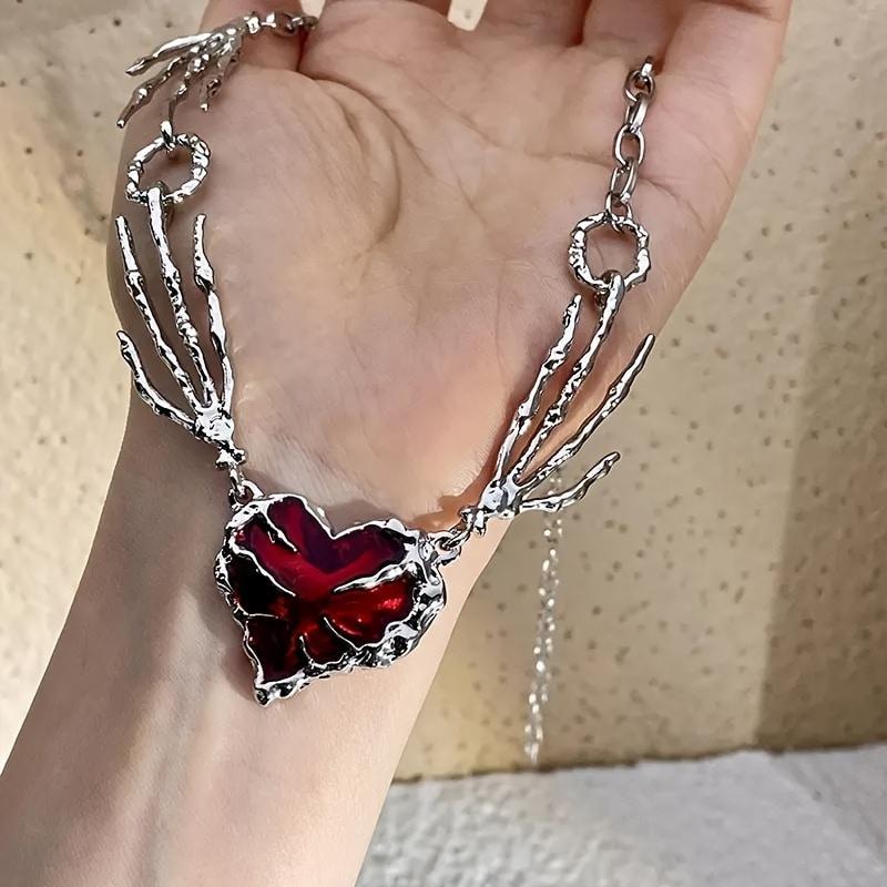 1pc Vintage Gothic Devil's Claw Red Heart Pendent Choker Necklace Skull Skeleton Hands Witch Jewelry Gift for Women Halloween Costume Party Cosplay