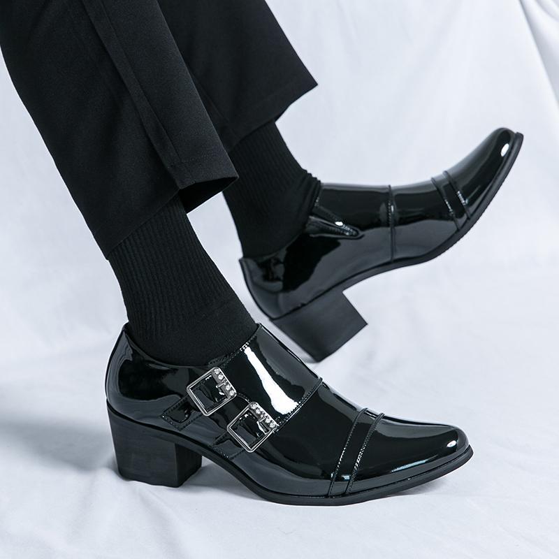 Fashion 2025 New Men's Pointed Toe Loafers Leather Slip-On Dress Shoes for Business Casual Business Shoes Classic Men Shoes for Wedding