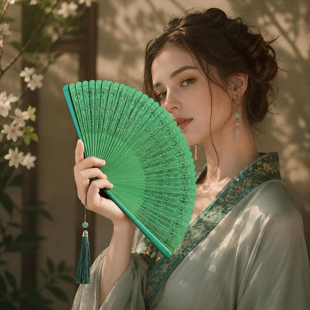 Solid Color Tassel Folding Fan Portable Kimono Fan Fashion Folding Bamboo Fan Hanfu Accessories