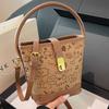 Bucket Bag, New Messenger Bag, Women's Bag, Autumn and Winter Handbag, High-end Commuter Messenger Bag, Bag.