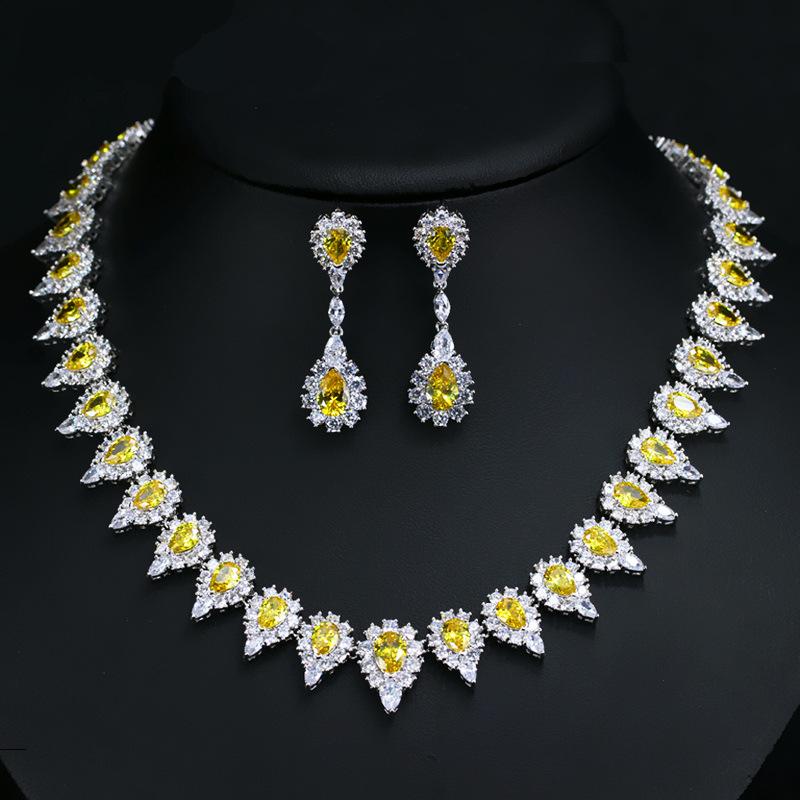 

Набір ювелірних виробів, Циркон Мікро-Інкрустація Ланцюжок з Справжньої Платини Аксесуари для Весільної Сукні Нареченої жовтий