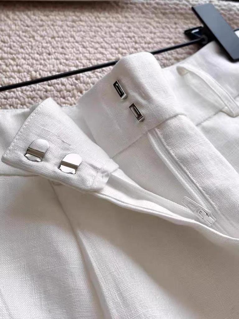 Elevated Style: Women's High-Waisted White Linen Cuffed Shorts - Summer Casual, Old Money Aesthetic, Leg-Lengthening Wide-Leg Fit