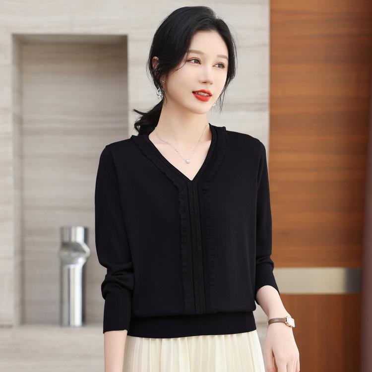 

Middle-aged Mother with Skirt Top Covering Belly Bottoming Shirt V-neck Sweater for Women In Spring and Autumn Thin Sweater 2XL